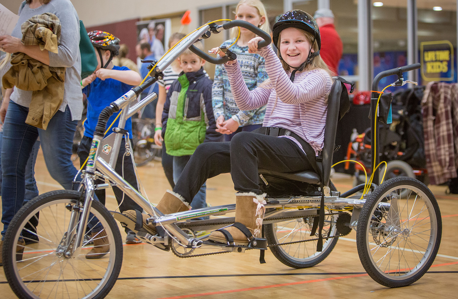 adaptive foot pedals for tricycle